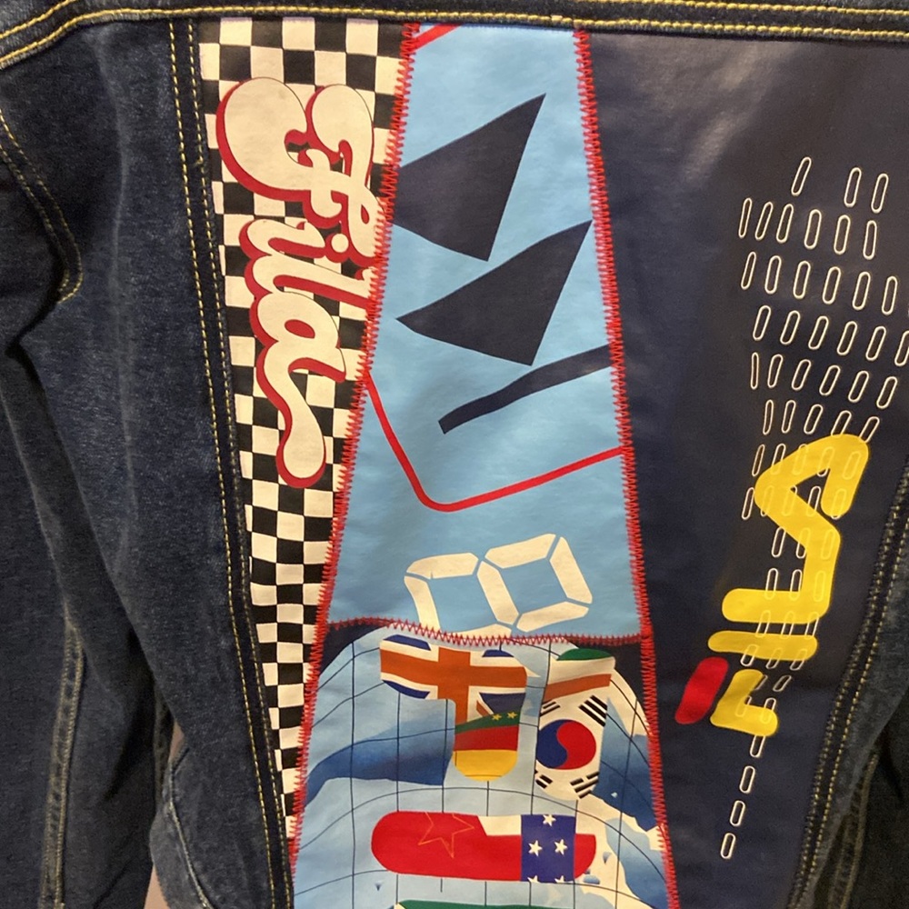 Fila Jean Jacket w/Colorful Back Zip & Button Front 2 Pockets Pristine LG - Picture 8 of 16